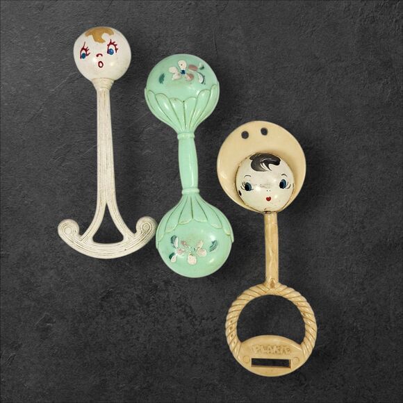 Vintage 1950s Baby Rattles Lot of 3 Plakie Plastic Nursery Toys Pastel Faces - Picture 2 of 10